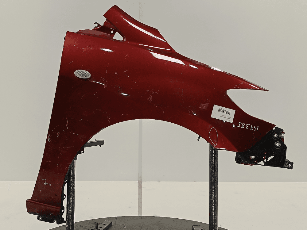 Крыло переднее правое к Mazda 5 1 (05-07)