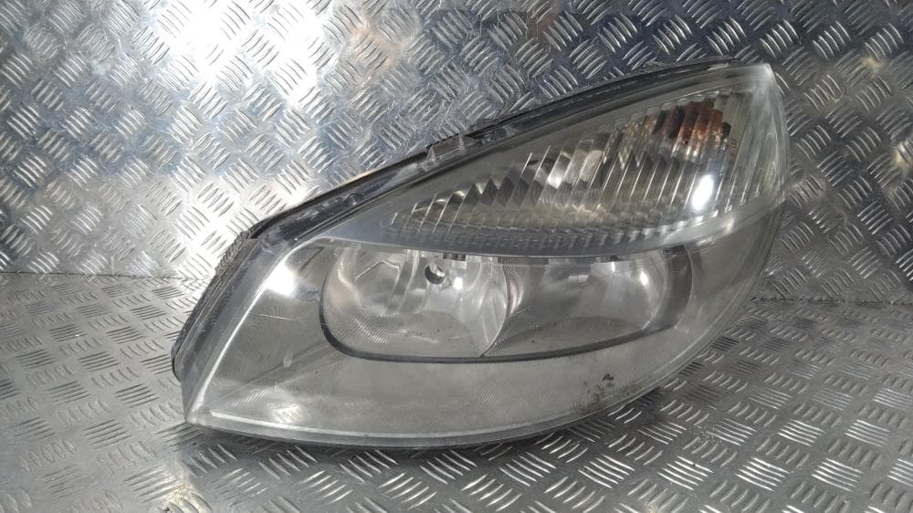Фара левая к Renault Scenic 2 (03-06)