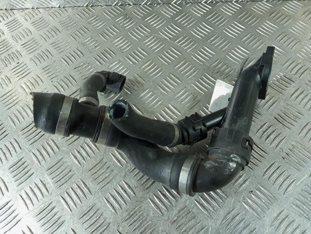 Фланец (тройник) системы охлаждения к BMW 3 E90/E91/E92/E93 (05-10)