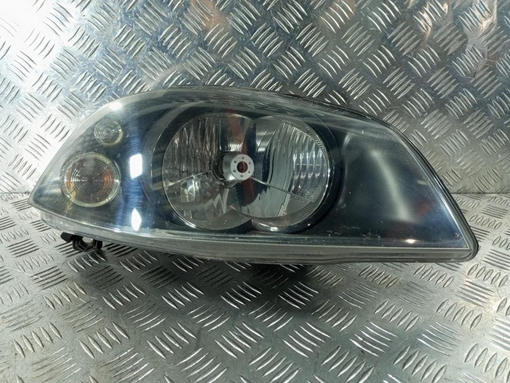 Фара правая к Seat Ibiza 3 (01-06)