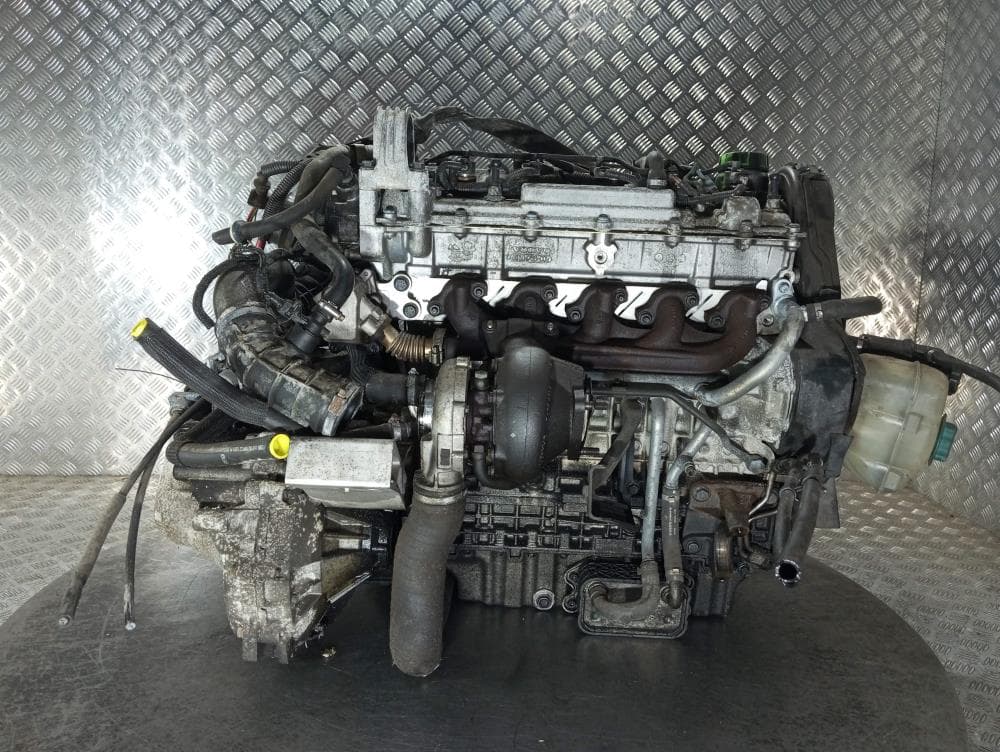 Двигатель к Volvo S60 1 (00-04)