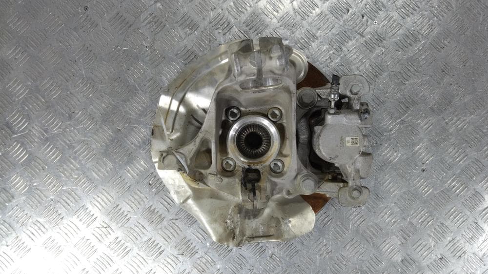 Кулак поворотный левый к BMW X1 F48 (15-19)