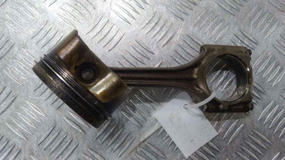 Поршень к Audi A4 B6 (01-05)