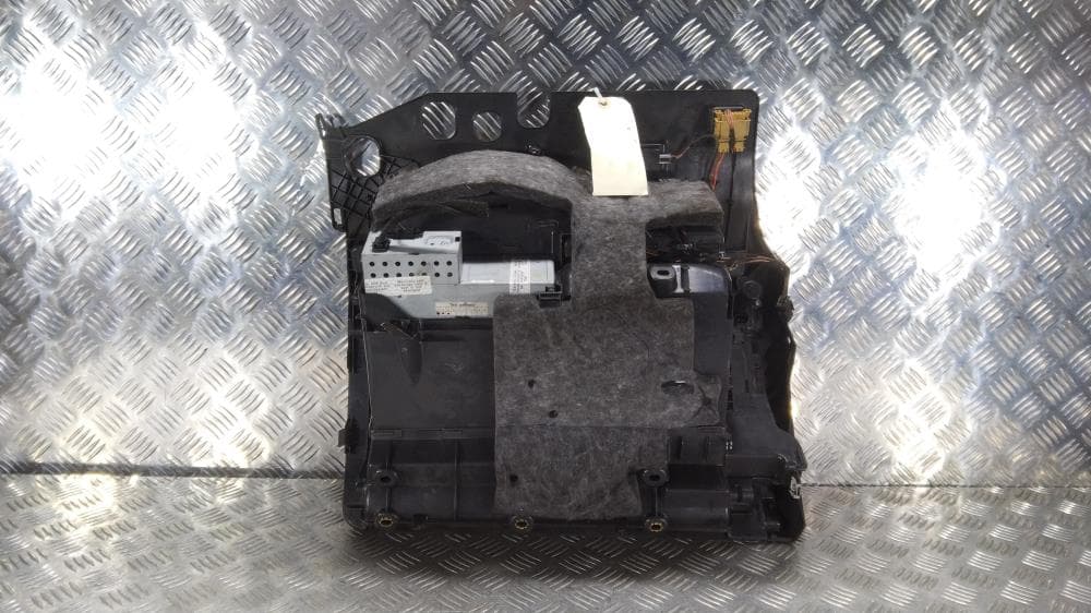 Бардачок к Audi A4 B8/8K (07-11)