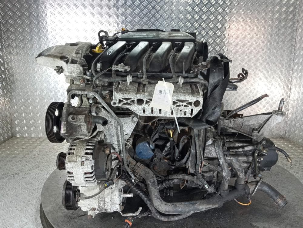 Двигатель к Renault Laguna 2 (01-05)