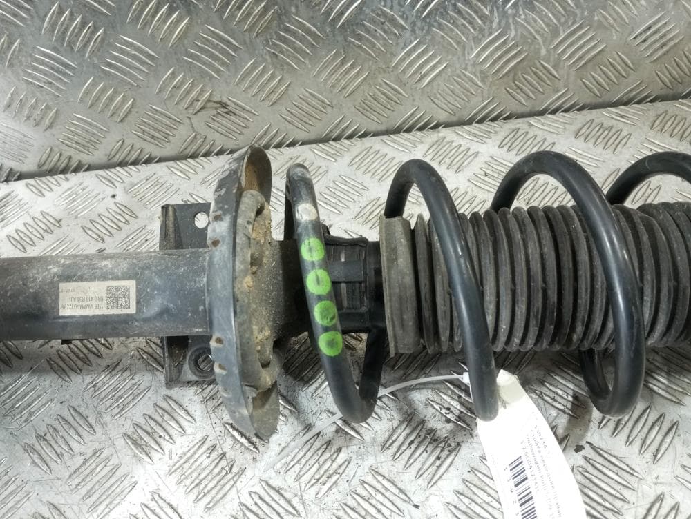 Стойка передняя правая к Volkswagen Polo 5 (09-15)
