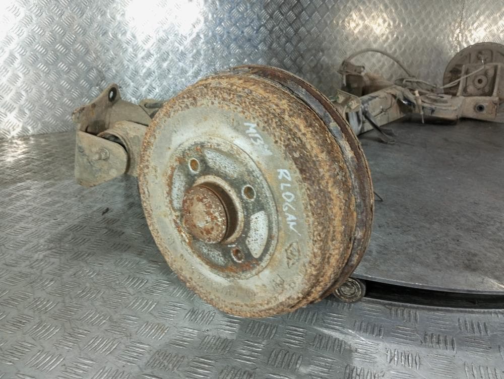 Балка подвески задняя к Renault Logan 1 (04-09)