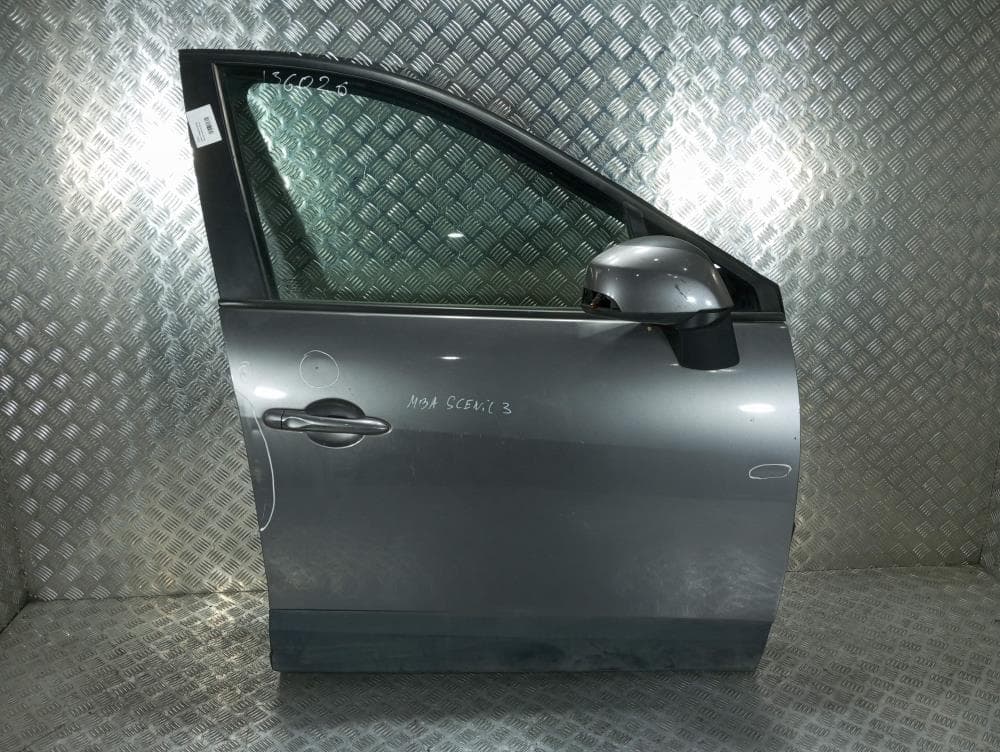 Дверь передняя правая к Renault Scenic 3 (09-12)