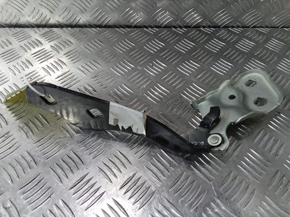 Петля капота правая к Tesla Model 3 (17-21)