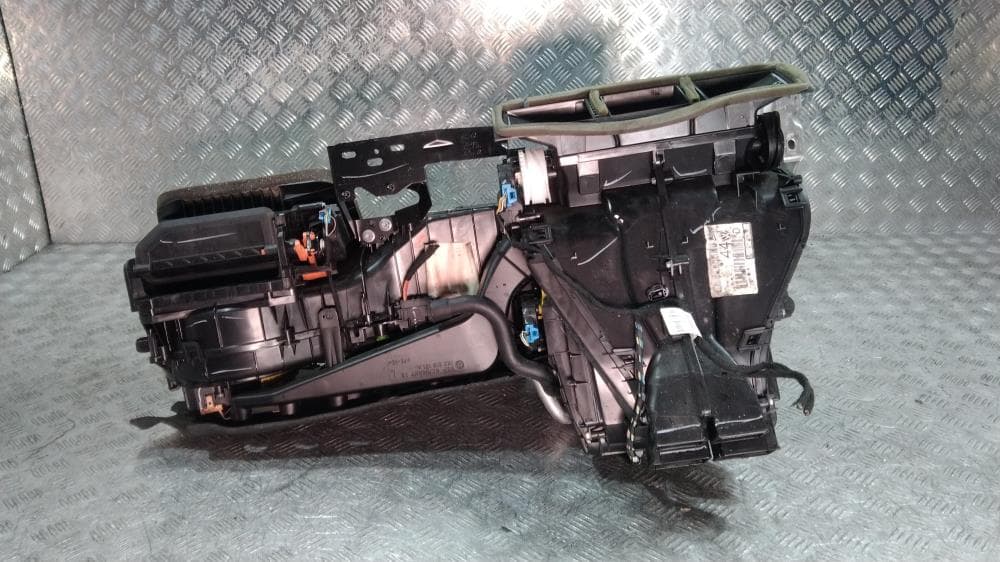 Корпус отопителя (печки) к Volkswagen Golf 5 (03-09)