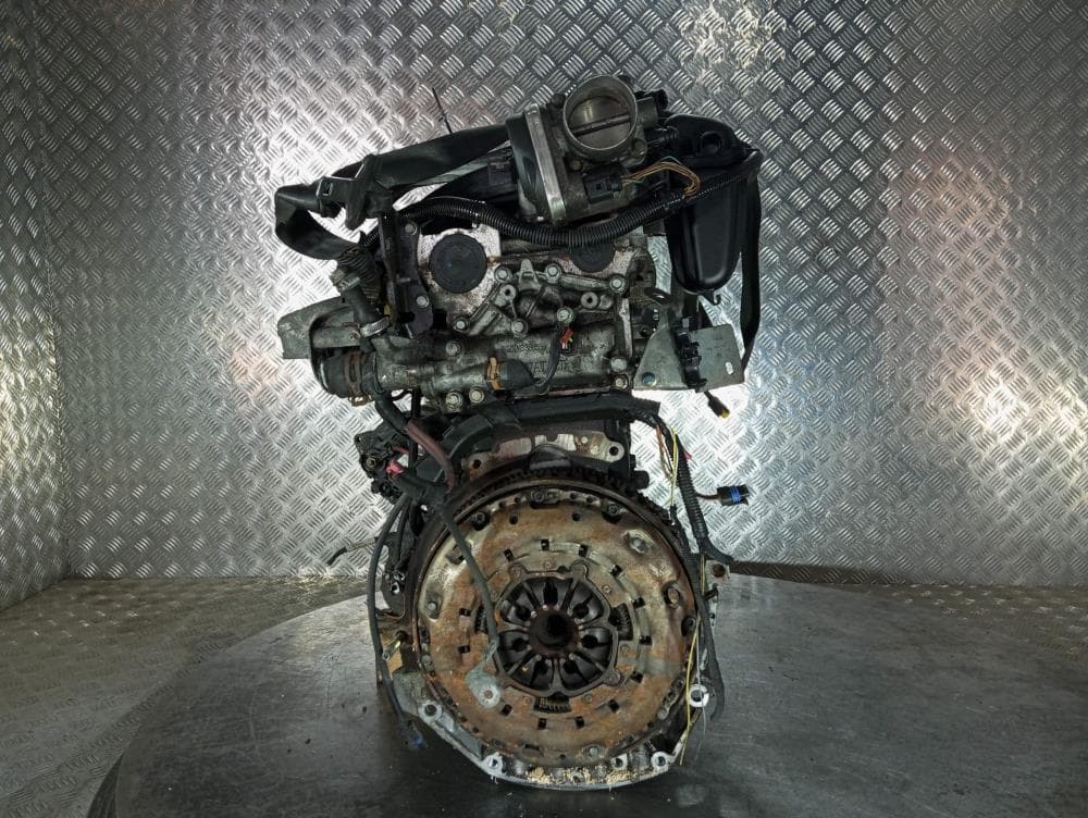 Двигатель к Renault Megane 2 (02-06)