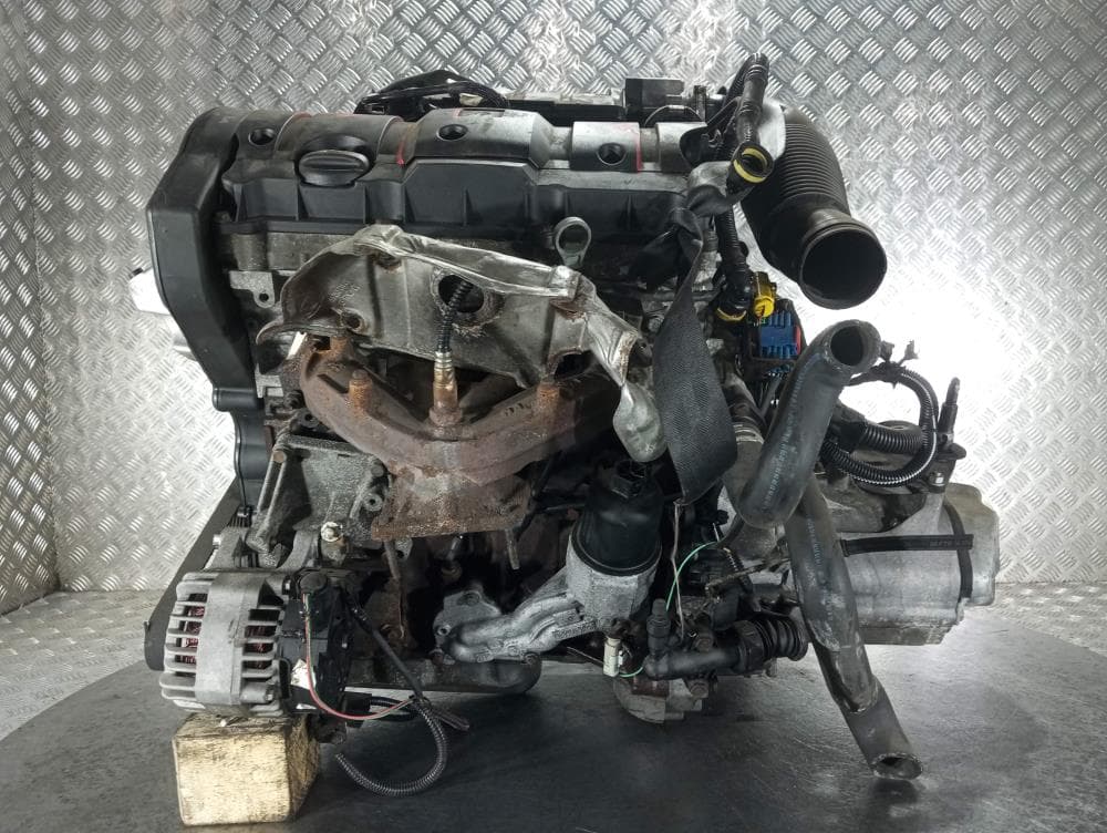 Двигатель к Peugeot 307 (01-05)
