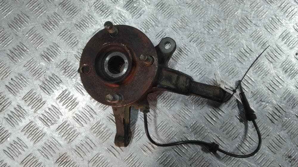 Кулак поворотный левый к Nissan  Tiida C11 Рестайлинг (07-14)