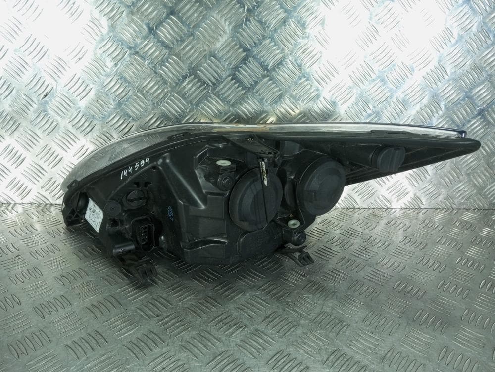 Фара правая к Ford Focus 2 Рестайлинг (07-11)