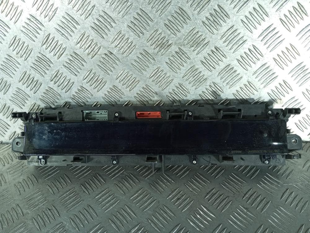 Щиток приборов (приборная панель) к Renault Scenic 2 (03-06)