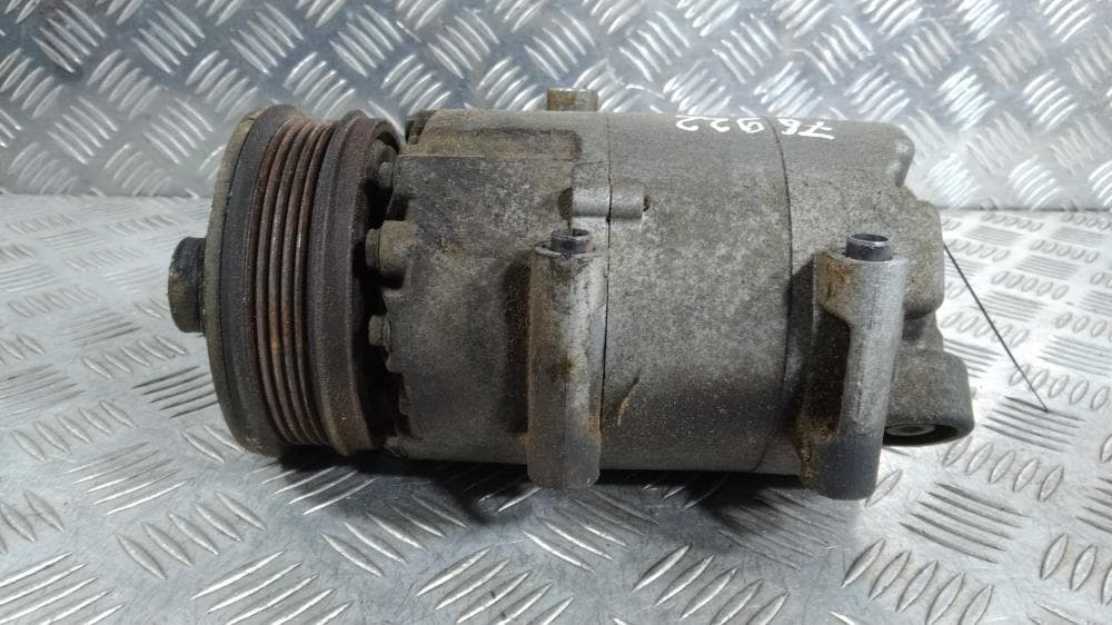 Компрессор кондиционера к Volvo V50 (03-10)