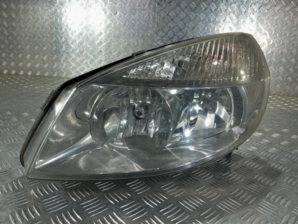 Фара левая к Renault Scenic 2 (03-06)