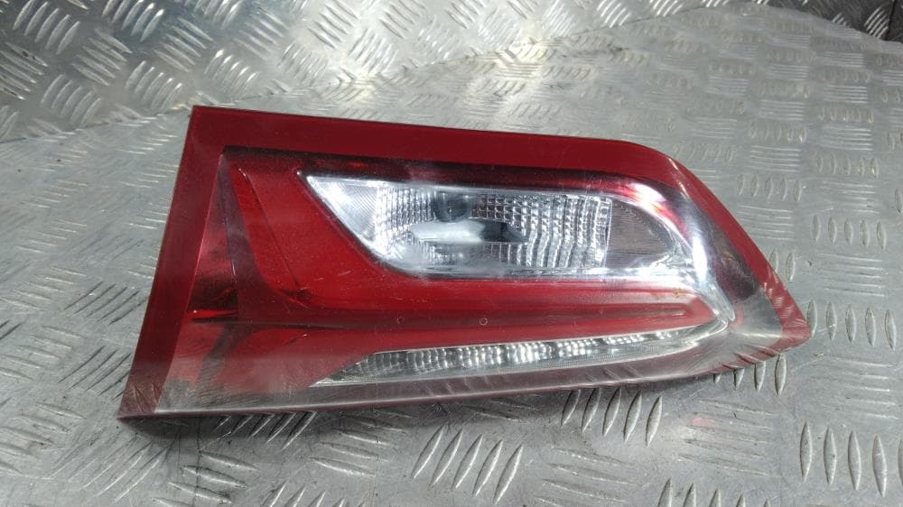 Фонарь задний правый к Chevrolet Malibu 9 Рестайлинг (18-24)