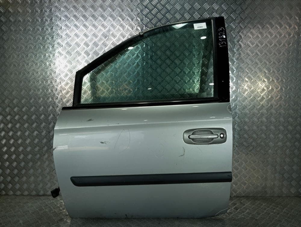 Дверь передняя левая к Chrysler Voyager 4 (01-04)