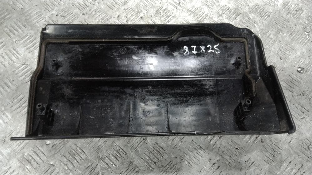 Декоративная крышка двигателя к BMW 3 E90/E91/E92/E93 (05-10)
