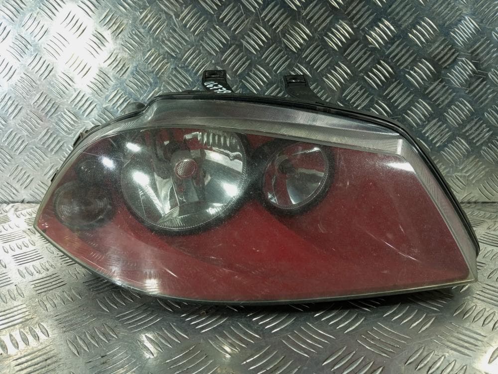 Фара правая к Seat Ibiza 3 (01-06)