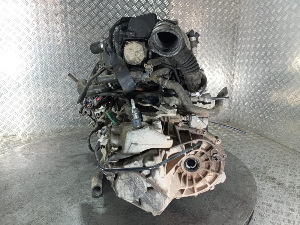 Двигатель к Nissan  Tiida C11 (04-08)