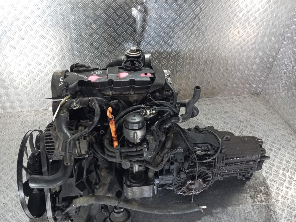 Двигатель к Audi A4 B6 (01-05)