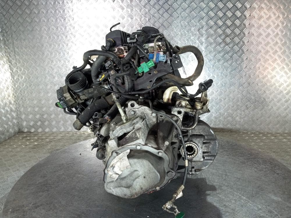 Двигатель к Citroen C4 1 (04-08)