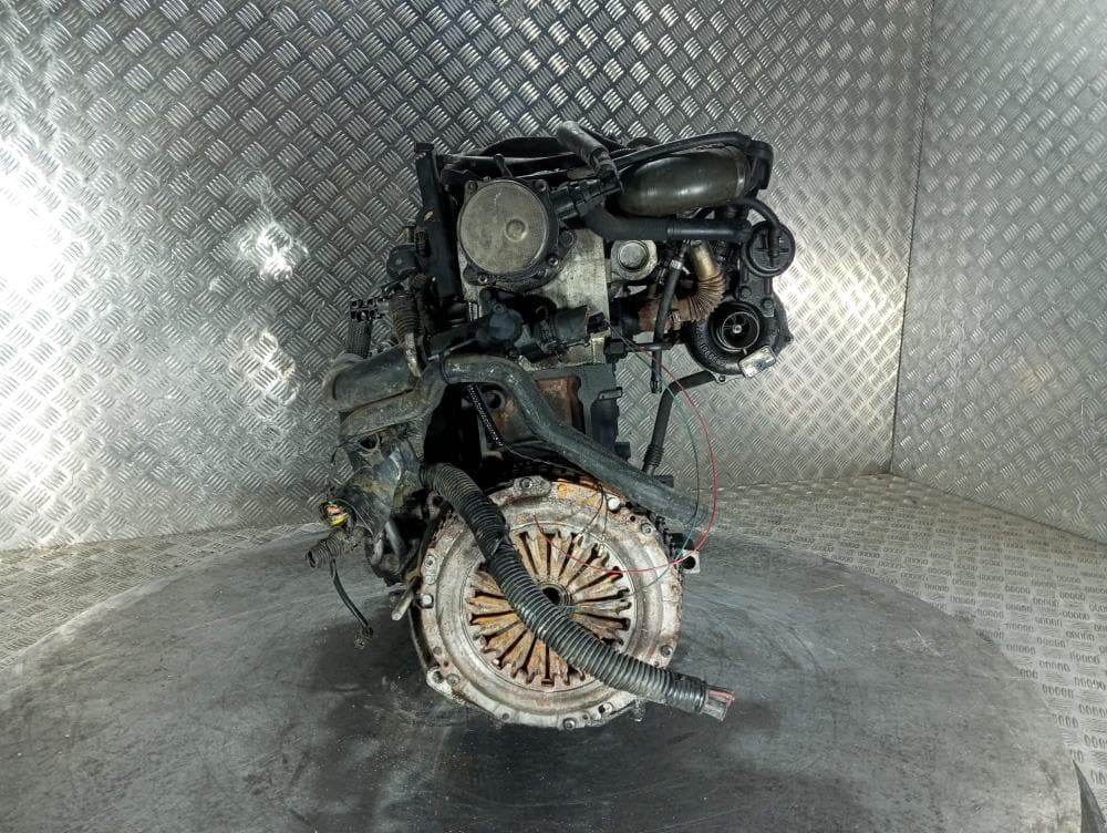 Двигатель к Nissan  Micra K12 (02-10)