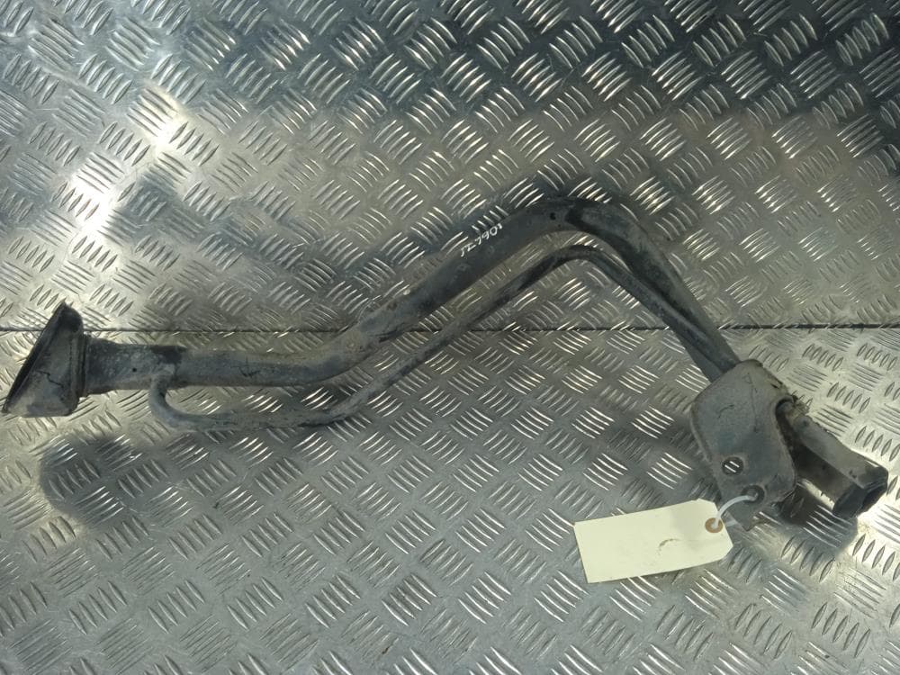 Горловина топливного бака к Nissan  Almera Tino (00-06)