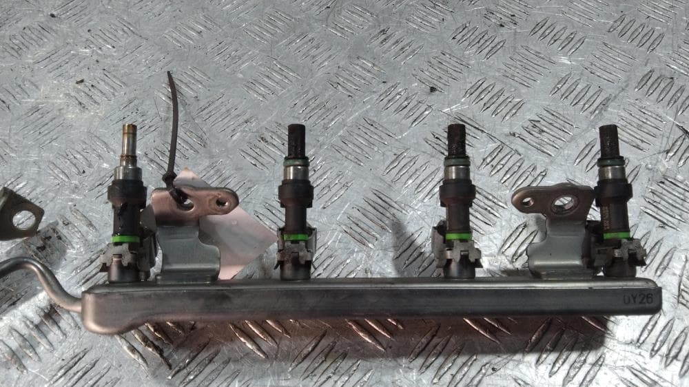 Топливная рампа к Nissan  Note E11 (05-09)