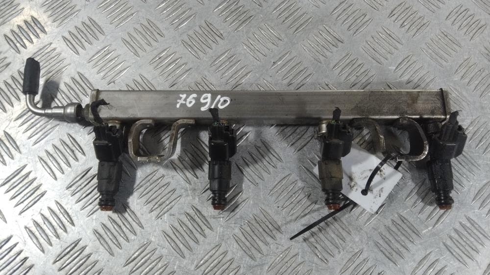 Топливная рампа к Volvo V50 (03-10)