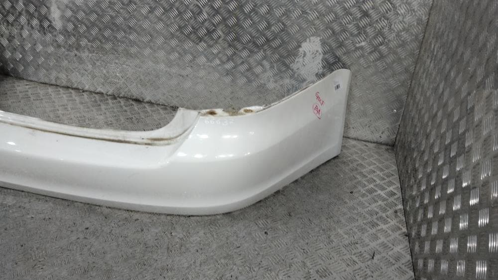 Бампер задний к Volkswagen Golf 5 (03-09)