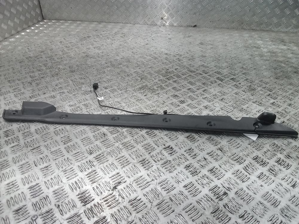 Накладка двери (крышки) багажника к Tesla Model X (15-21)