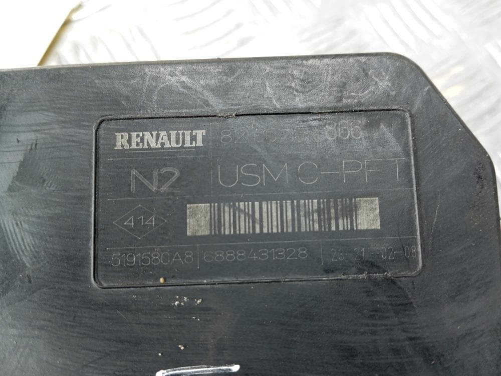 Блок комфорта к Renault Scenic 2 Рестайлинг (06-09)