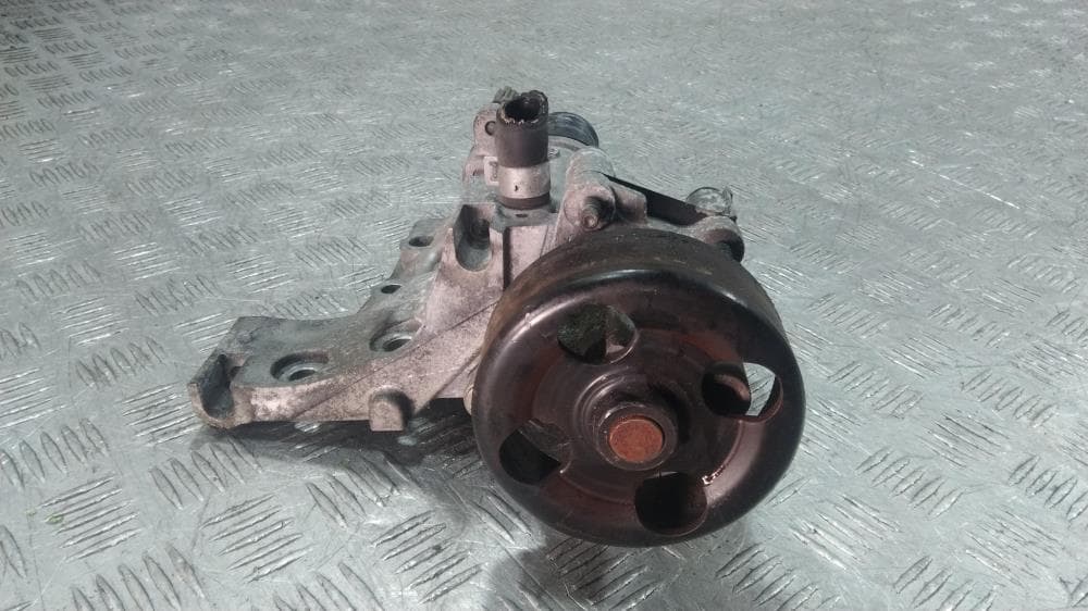Помпа к Nissan  Serena C25 (05-12)