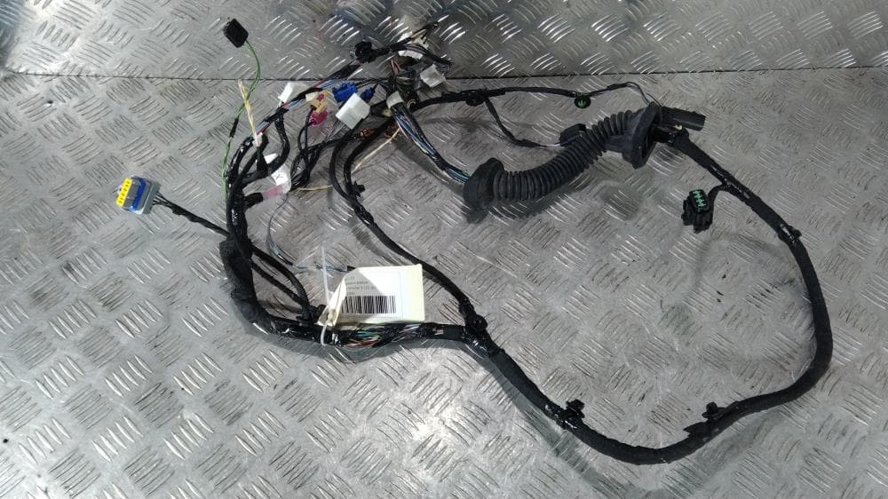 Проводка двери к Tesla Model X (15-21)