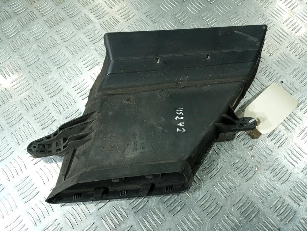 Воздуховод к Audi A4 B8/8K (07-11)