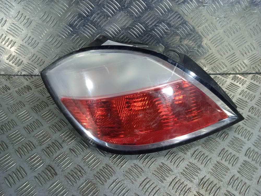 Фонарь задний левый к Opel Astra H (04-07)