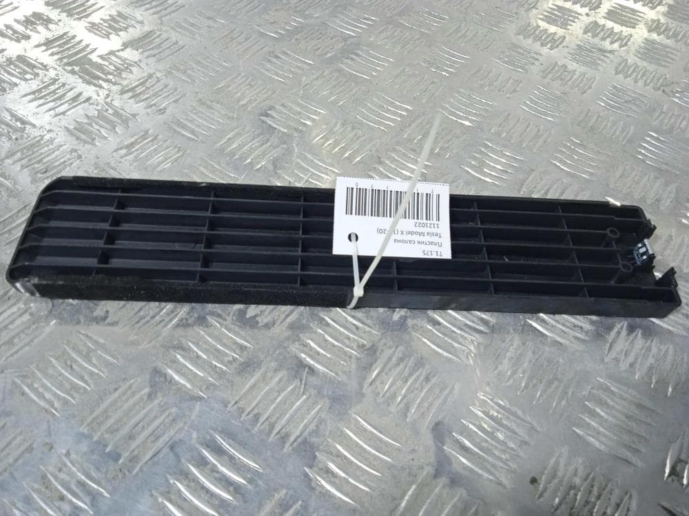 Пластик салона к Tesla Model X (15-21)