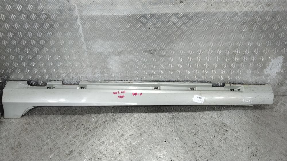 Накладка на порог к Volvo V60 1 (10-13)