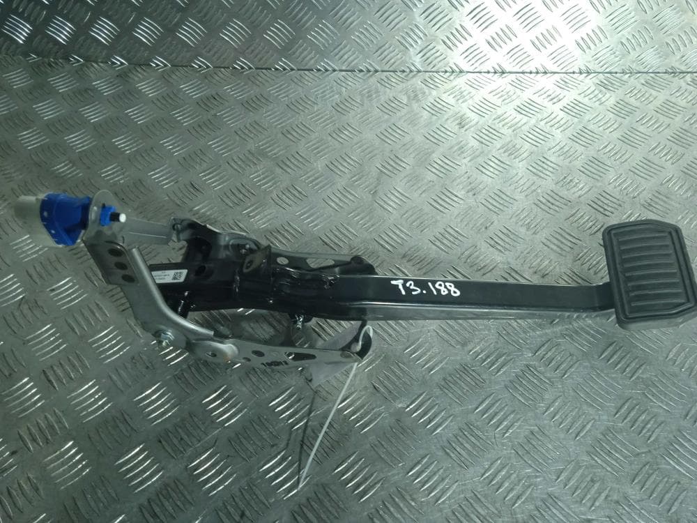 Педаль тормоза к Tesla Model X (15-21)