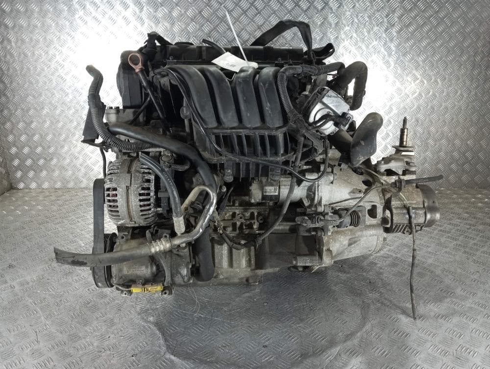 Двигатель к Peugeot 807 (02-08)