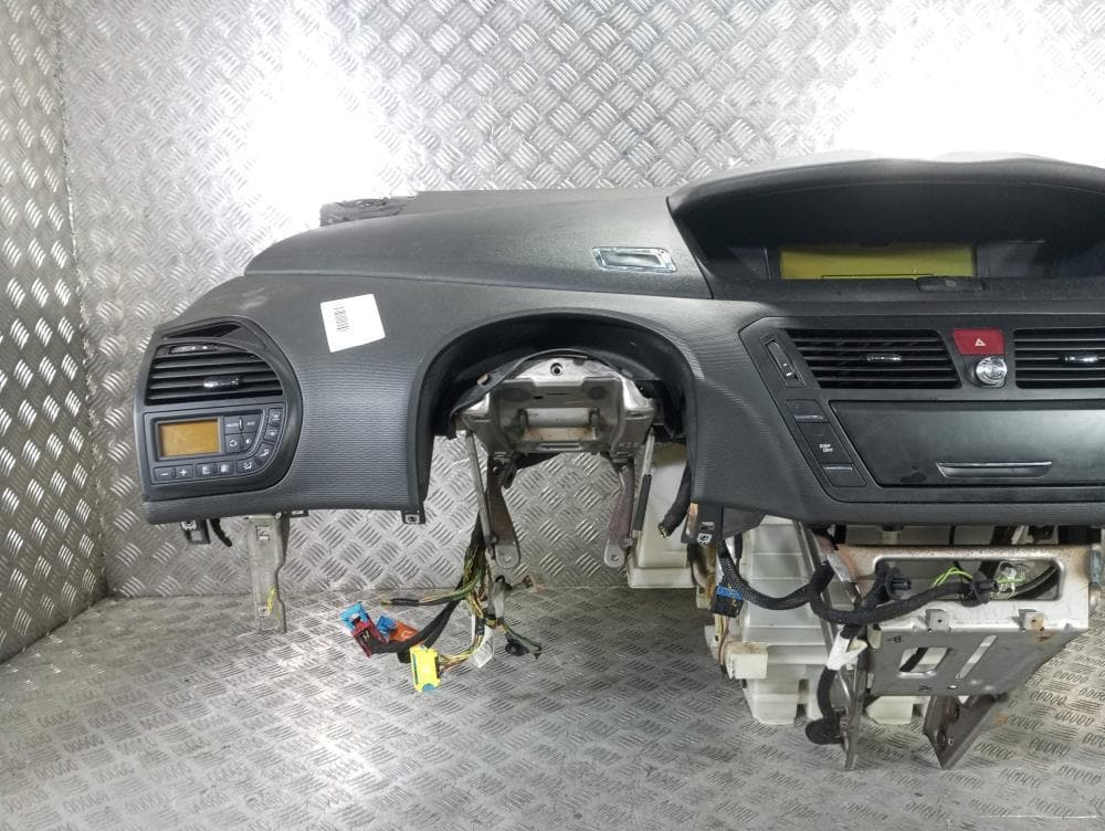 Панель передняя салона (торпедо) к Citroen C4 Picasso 1 (06-13)