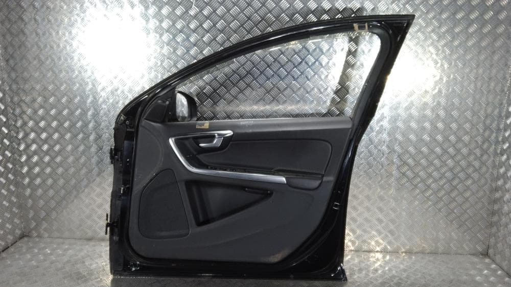 Дверь передняя правая к Volvo V60 1 (10-13)