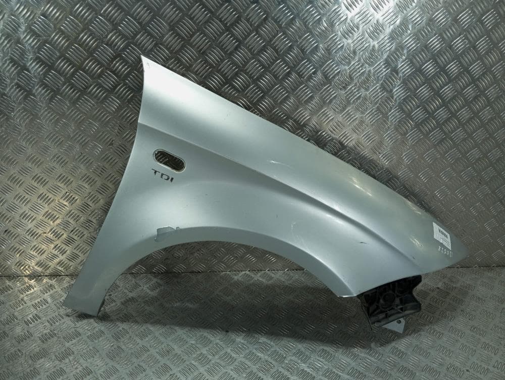 Крыло переднее правое к Seat Altea (04-09)