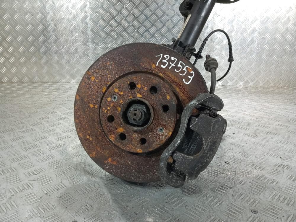 Стойка передняя правая к Opel Corsa D (06-11)