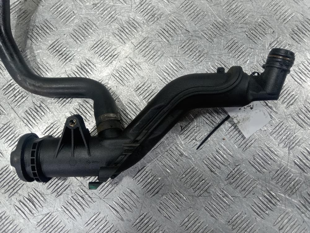 Маслозаливная горловина к Peugeot 407 (04-11)