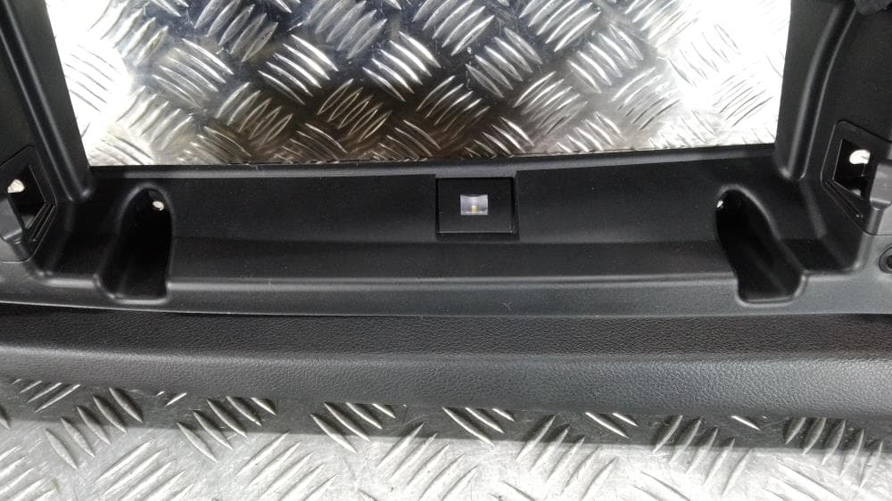 Бардачок к Jeep Grand Cherokee WL (21-24)