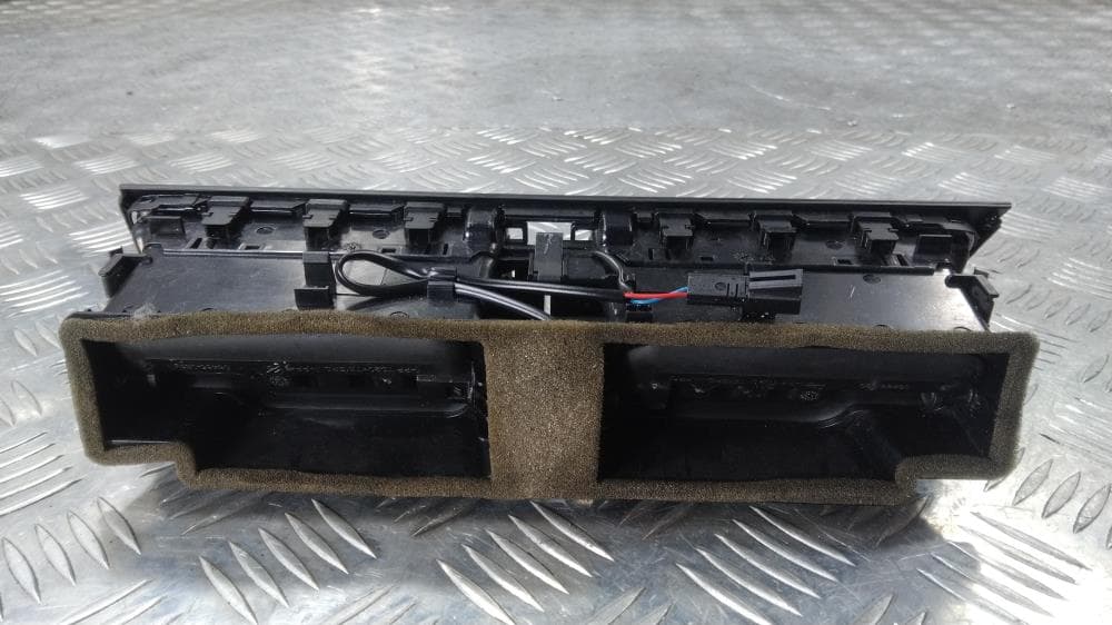 Дефлектор обдува салона к Audi A4 B8/8K (07-11)